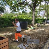 Atelier jardinage à la résidence autonomie Eugène Robin 